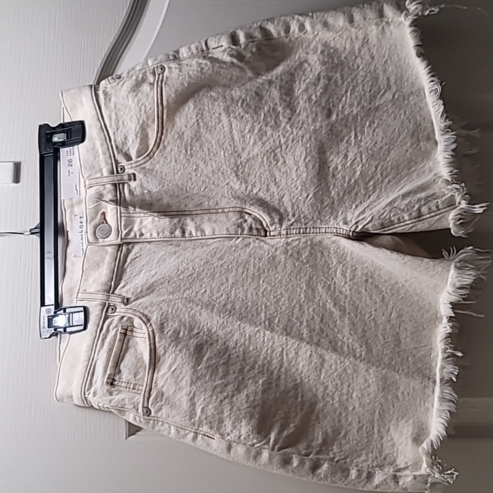 NWT Loft  The Boyfriend Short